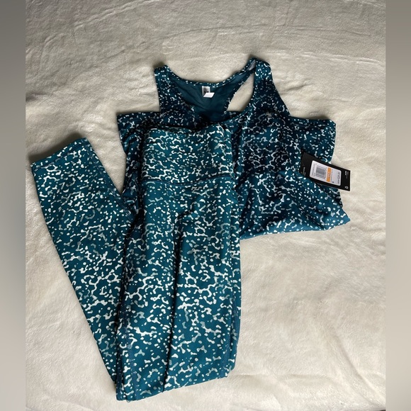 Under armor set - Picture 2 of 8